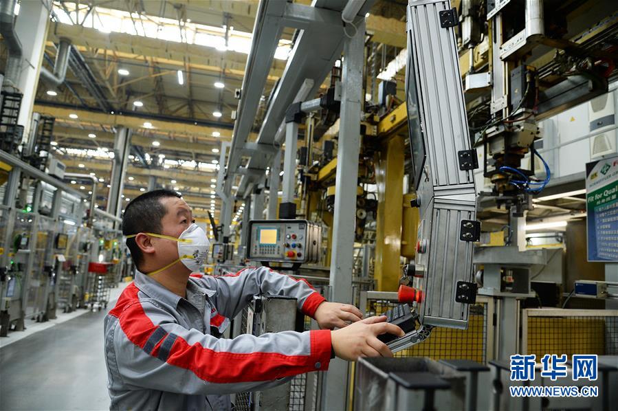 #（來自經濟前沿的故事&middot;企業復工復產&middot;圖文互動)（1）&ldquo;陽光總在風雨后&rdquo;&mdash;&mdash;制造業大省江蘇開啟有序復工