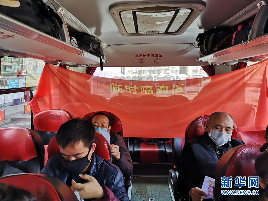 （做好六穩工作 應對復雜局面&middot;圖文互動）（2）四川：&ldquo;點對點、一站式&rdquo;送農民工安全返崗