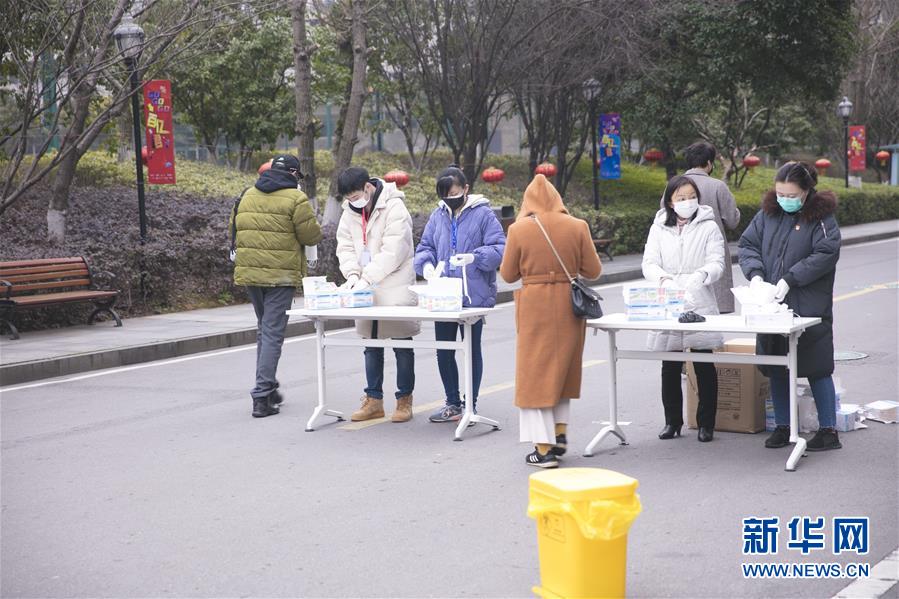 （來自經濟前沿的故事&middot;企業復工復產&middot;圖文互動）（2）&ldquo;開門紅包&rdquo;變&ldquo;消毒迎門&rdquo;&mdash;&mdash;長沙高新區一家企業復工的&ldquo;拼勁&rdquo;