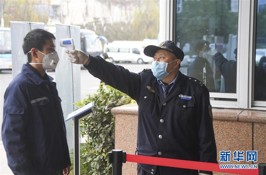 （聚焦疫情防控&middot;圖文互動）（4）防控生產兩不誤 各地有哪些&ldquo;硬核&rdquo;&mdash;&mdash;新型冠狀病毒感染的肺炎疫情防控焦點掃描之十