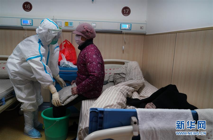 （聚焦疫情防控&middot;圖文互動）（8）參與救治新冠肺炎確診病例超八成&mdash;&mdash;中醫藥在抗擊疫情中貢獻力量