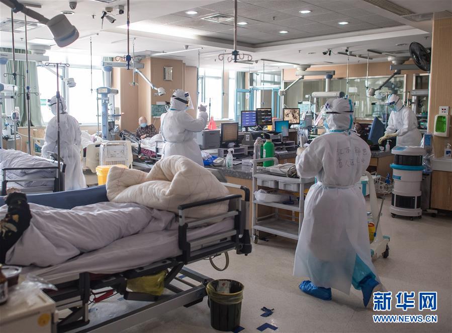 （新華全媒頭條&middot;圖文互動）（2）磨難壓不垮 奮起正當時&mdash;&mdash;習近平總書記在統籌推進新冠肺炎疫情防控和經濟社會發展工作部署會議上的重要講話振奮人心凝聚力量