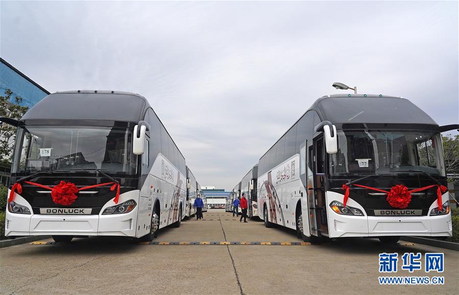 （新華全媒頭條&middot;圖文互動）（7）磨難壓不垮 奮起正當時&mdash;&mdash;習近平總書記在統籌推進新冠肺炎疫情防控和經濟社會發展工作部署會議上的重要講話振奮人心凝聚力量