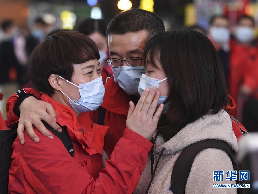 （聚焦疫情防控&middot;對口支援19省份在奮戰&middot;圖文互動）（3）&ldquo;當我們摘下口罩，看到彼此勝利的微笑&rdquo;&mdash;&mdash;重慶對口支援孝感市抗擊疫情紀實