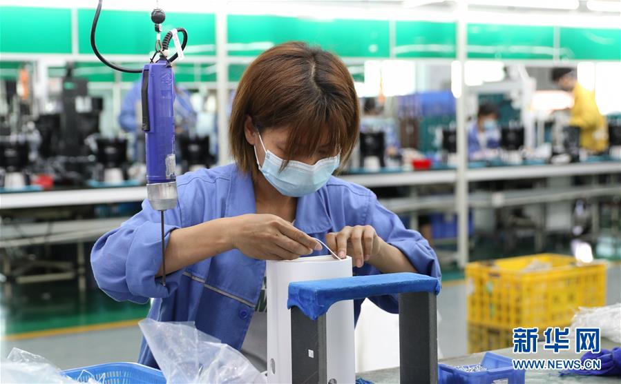 （抓好經濟發展 應對復雜局面&middot;圖文互動）（1）在&ldquo;家電之都&rdquo;順德看&ldquo;中國制造&rdquo;抗壓前行 