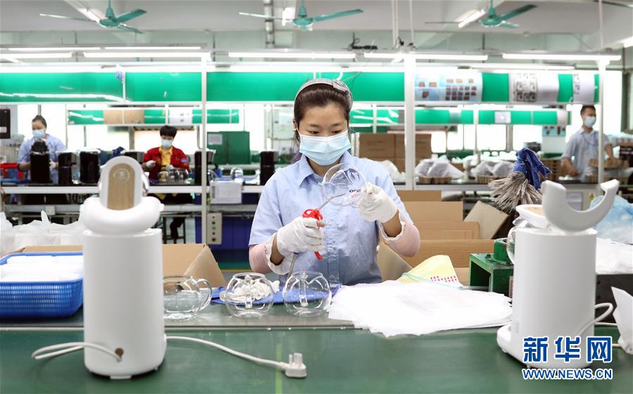 （抓好經濟發展 應對復雜局面&middot;圖文互動）（3）在&ldquo;家電之都&rdquo;順德看&ldquo;中國制造&rdquo;抗壓前行 