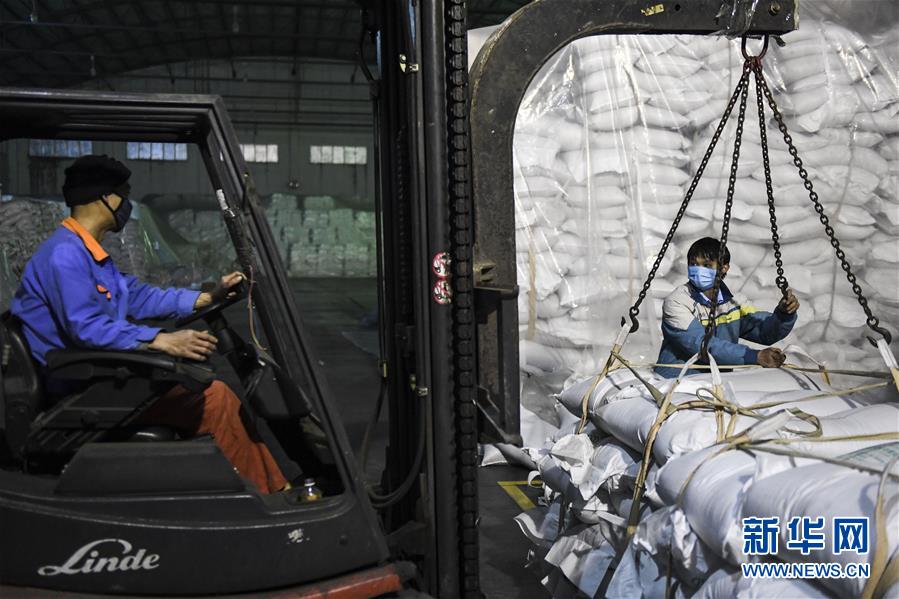 （圖文互動）（9）&ldquo;早一天復(fù)工，損失就少一點(diǎn)&rdquo;&mdash;&mdash;廣西以精準(zhǔn)防控推動復(fù)工復(fù)產(chǎn)一線見聞