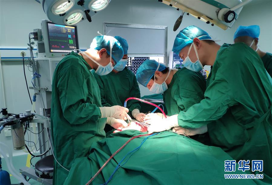 （一線抗疫群英譜&middot;圖文互動）（2）青年醫生羅花南：才下高原又戰武漢 哪里需要在哪里