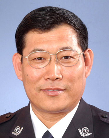 (為了民族復興·英雄烈士譜·圖文互動)(3)豐碑不朽鑒忠勇——銘記犧牲在海地的八名中國維和警察