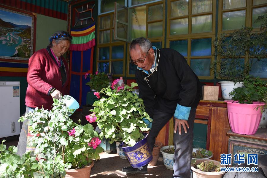 （圖文互動）（5）堅守與新生&mdash;&mdash;西藏農(nóng)奴制社會經(jīng)歷者說