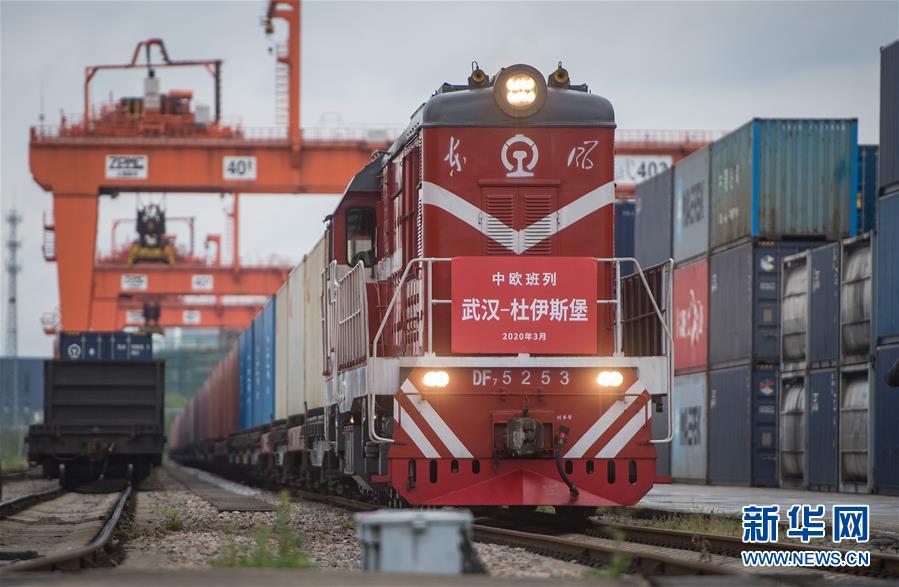 （新華全媒頭條&middot;習近平致敬的戰&ldquo;疫&rdquo;英雄&middot;武漢人民篇&middot;圖文互動）（14）壯哉，大武漢&mdash;&mdash;獻給英雄的武漢人民