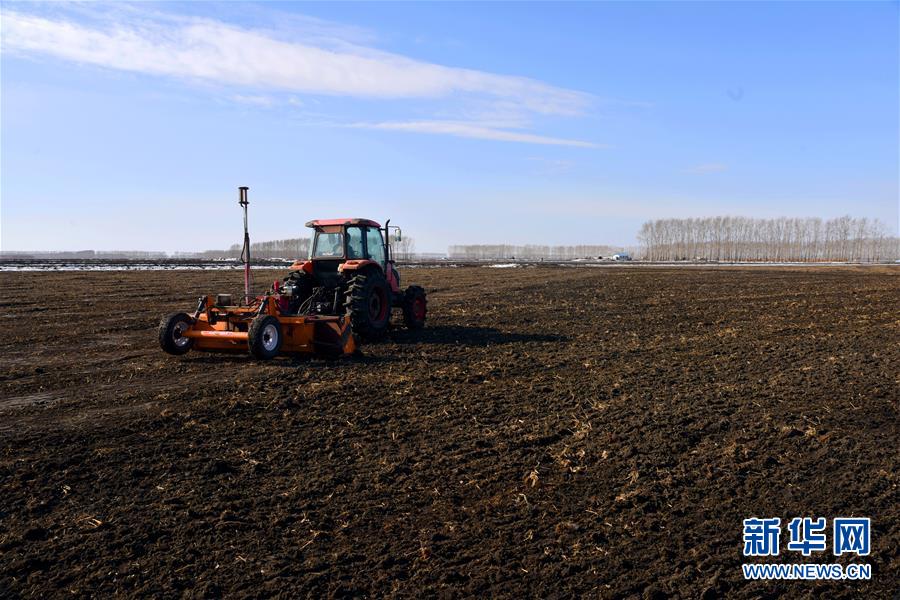 （在習近平新時代中國特色社會主義思想指引下&mdash;&mdash;新時代新作為新篇章&middot;習近平總書記關切事&middot;圖文互動）（4）希望的田野，希望的春天&mdash;&mdash;各地農業生產新動態掃描