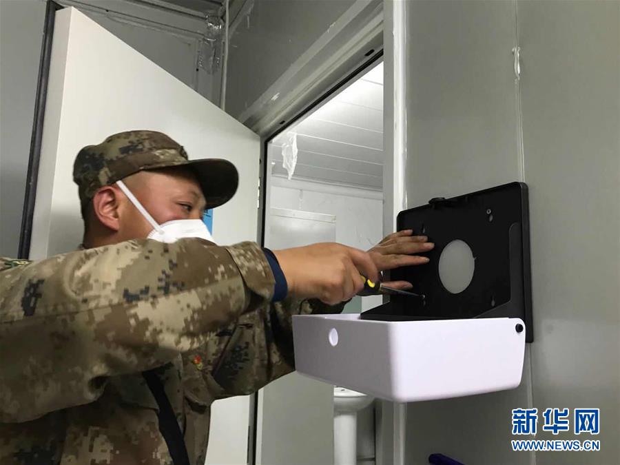 (新華全媒頭條·圖文互動)(12)致敬“沉默的英雄”——記武漢火神山雷神山醫(yī)院的建設(shè)者