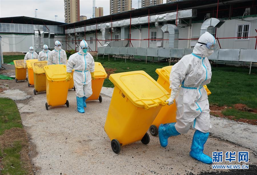 (新華全媒頭條·圖文互動)(8)致敬“沉默的英雄”——記武漢火神山雷神山醫(yī)院的建設(shè)者