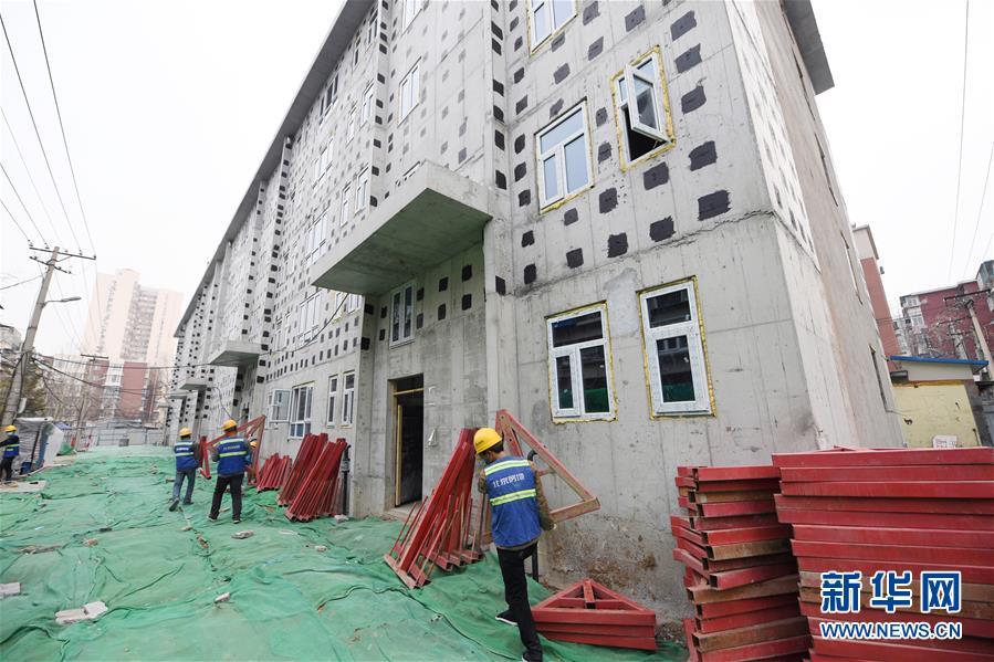 （新華全媒頭條&middot;圖文互動）（4）88級臺階，終于不再是座&ldquo;山&rdquo;？&mdash;&mdash;北京老舊小區加裝電梯現狀調查