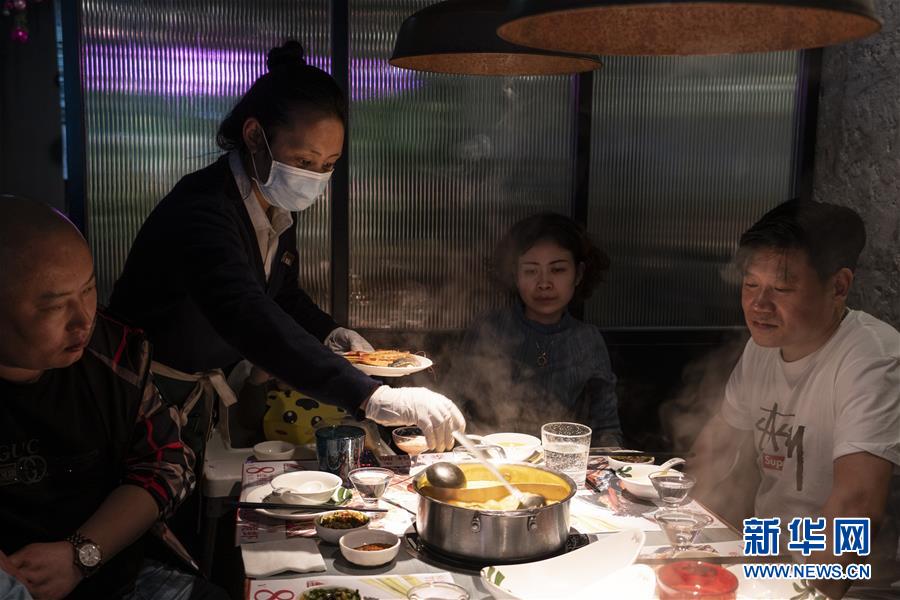 （圖文互動）（3）火鍋與分餐制&ldquo;同行&rdquo;&mdash;&mdash;四川成都餐飲新風尚觀察