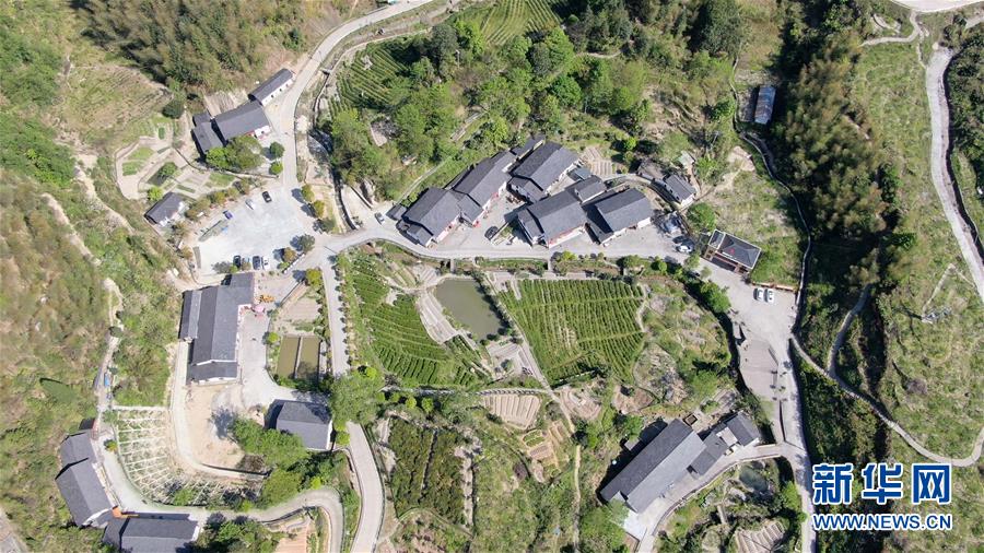 （新華全媒頭條&middot;圖文互動）（1）歷史坐標見證初心使命&mdash;&mdash;寫在江西革命老區貧困縣全部摘帽之際 