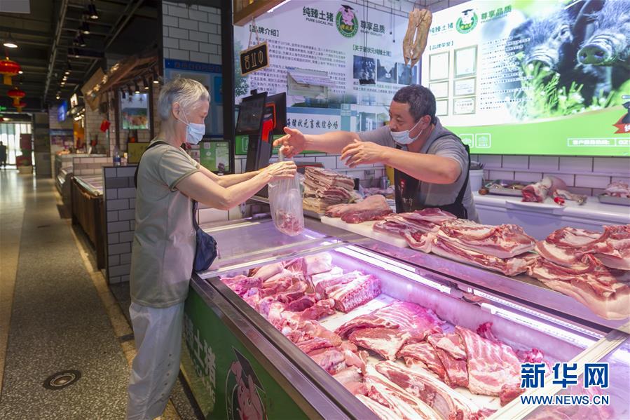 （圖文互動）（2）告別臟亂，留住溫情&mdash;&mdash;上海鬧市小菜場見聞