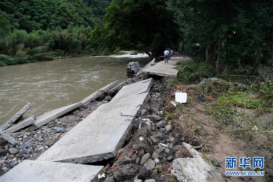 （防汛抗洪&middot;圖文互動）（3）山洪過境24小時&mdash;&mdash;安徽旌德&ldquo;水退人進(jìn)&rdquo;保脫貧見聞