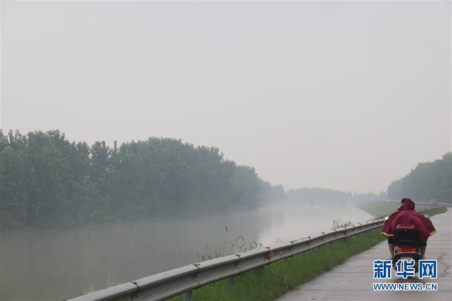 （防汛抗洪&middot;圖文互動）（3）目擊洞庭抗洪&ldquo;風向標&rdquo;挺過第一波攻擊