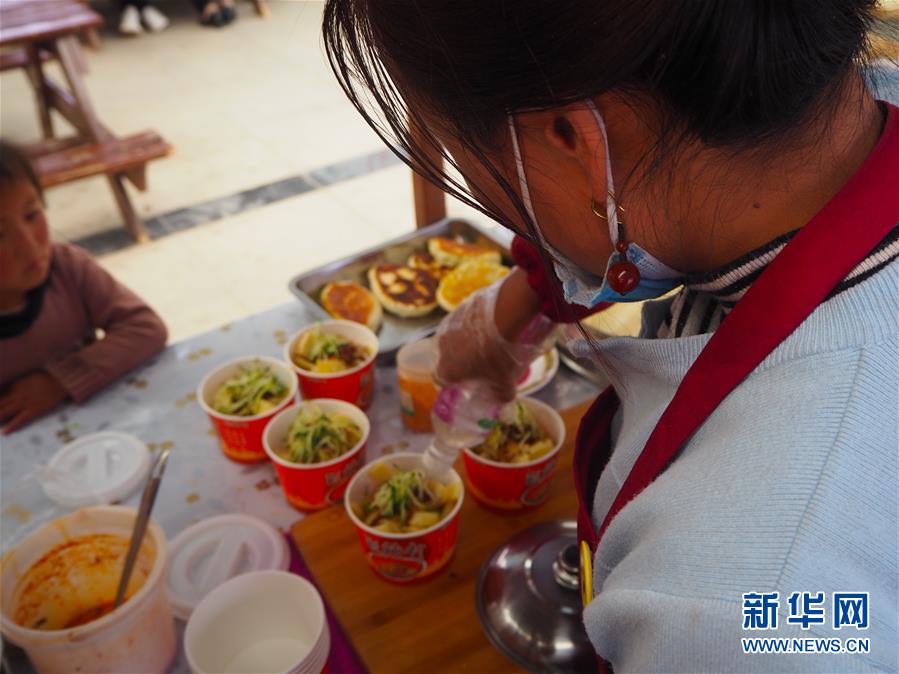 （決戰決勝脫貧攻堅&middot;圖文互動）（1）德吉村里找幸福