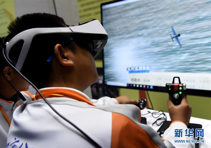 (新華全媒頭條·圖文互動)(15)“美麗的中國夢屬于你們”——以習近平同志為核心的黨中央關心少年兒童工作紀實