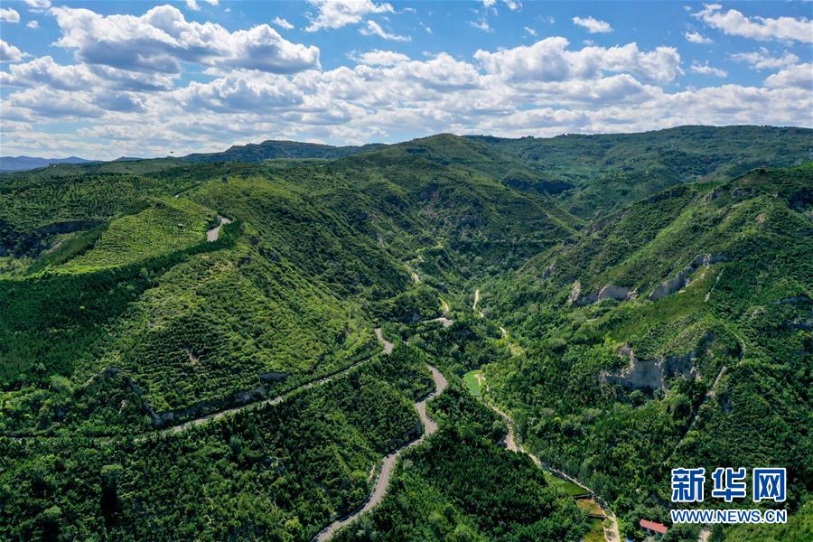 （走向我們的小康生活&middot;圖文互動）（1）一年一個樣&mdash;&mdash;再現&ldquo;錦繡太原城&rdquo;的逐夢之旅