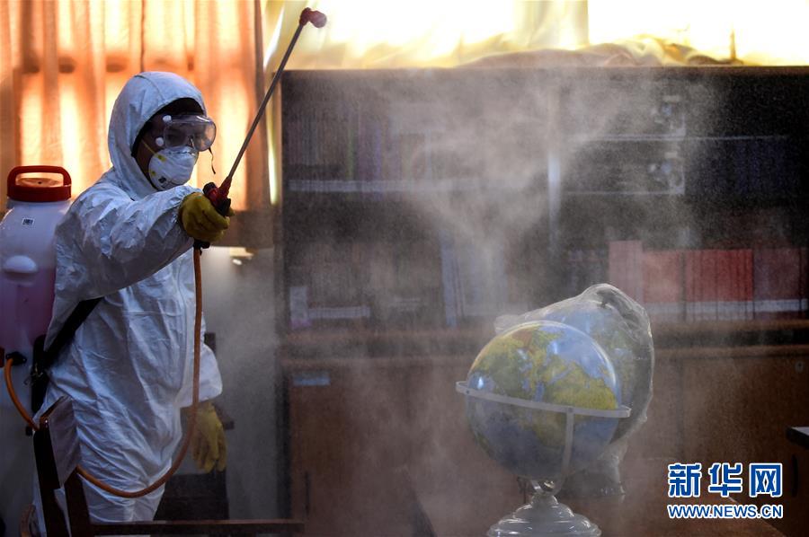 （國際&middot;圖文互動）（12）特稿：穿越寒暑 無問西東&mdash;&mdash;寫在新冠疫情構(gòu)成&ldquo;國際關(guān)注的突發(fā)公共衛(wèi)生事件&rdquo;半年之際