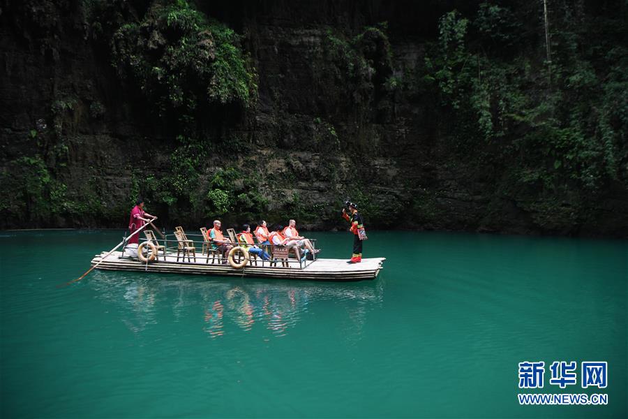 （新華全媒頭條&middot;走向我們的小康生活&middot;圖文互動）（4）大城大鄉的&ldquo;幸福協奏曲&rdquo;&mdash;&mdash;重慶推動高質量發展創造高品質生活紀事