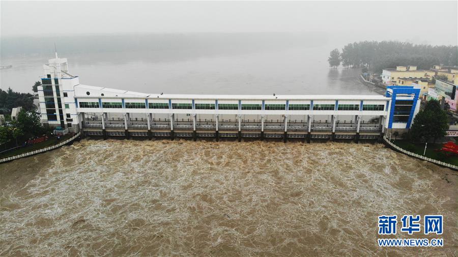 (在習近平新時代中國特色社會主義思想指引下——新時代新作為新篇章·習近平總書記關切事·圖文互動)(11)一切為了人民——寫在全國防汛救災取得階段性重大勝利之時