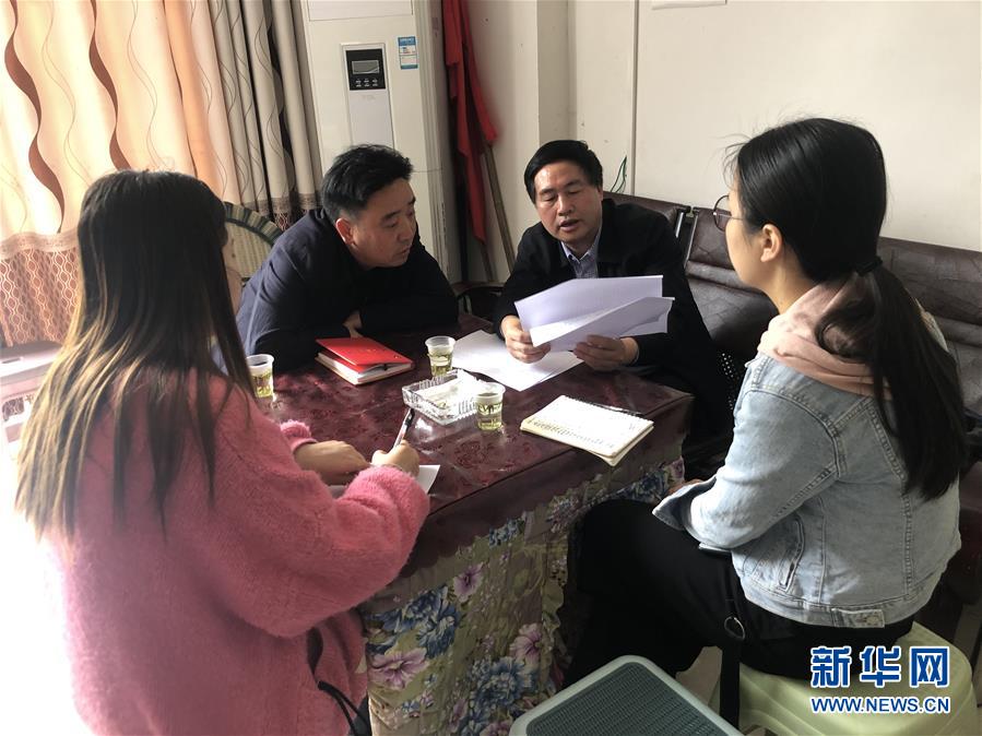 （新華全媒頭條&middot;決戰決勝脫貧攻堅&middot;督戰未摘帽貧困縣&middot;圖文互動）（1）把&ldquo;最能打的人&rdquo;放在最需要的地方&mdash;&mdash;聚焦貴州未脫貧縣里的&ldquo;助攻干部&rdquo;