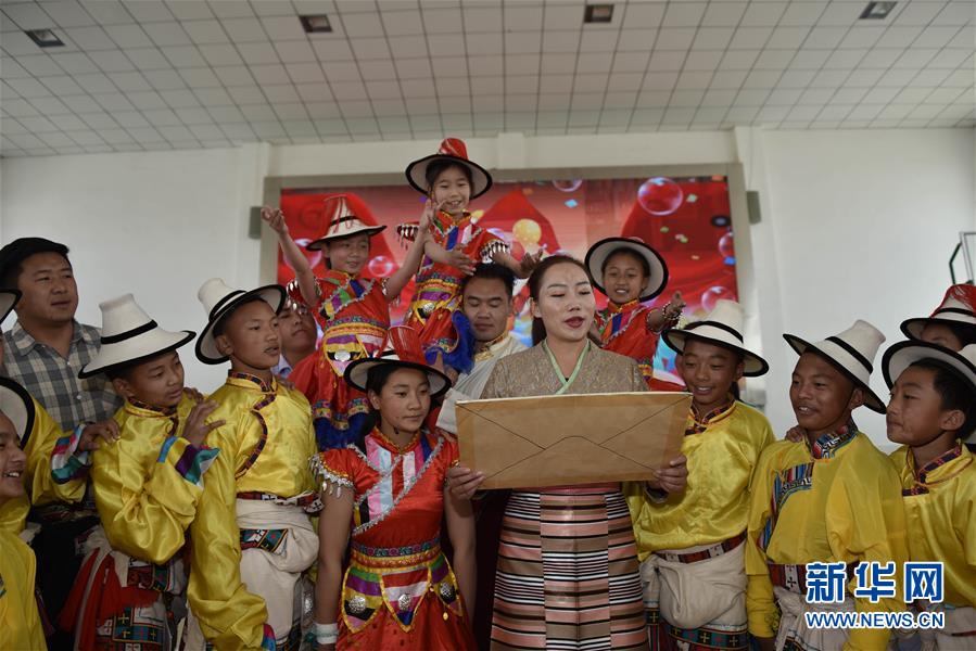 (集中連片特困地區(qū)貧困村調(diào)研行·圖文互動)(1)長江源村人的兩個家和幸福夢——青海格爾木市長江源村脫貧調(diào)查