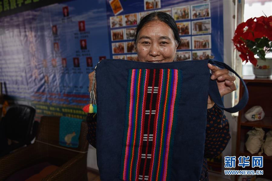 (集中連片特困地區(qū)貧困村調(diào)研行·圖文互動)(3)長江源村人的兩個家和幸福夢——青海格爾木市長江源村脫貧調(diào)查