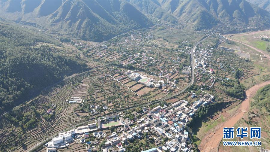 （坐著高鐵看中國(guó)&middot;圖文互動(dòng)）（4）走成昆，感受闖過禁區(qū)的光影記錄