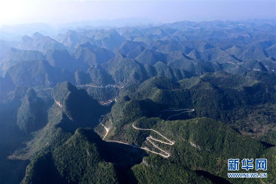 （新華全媒頭條&middot;圖文互動）（1）決戰千山萬弄間&mdash;&mdash;廣西&ldquo;極貧角落&rdquo;最后攻堅記