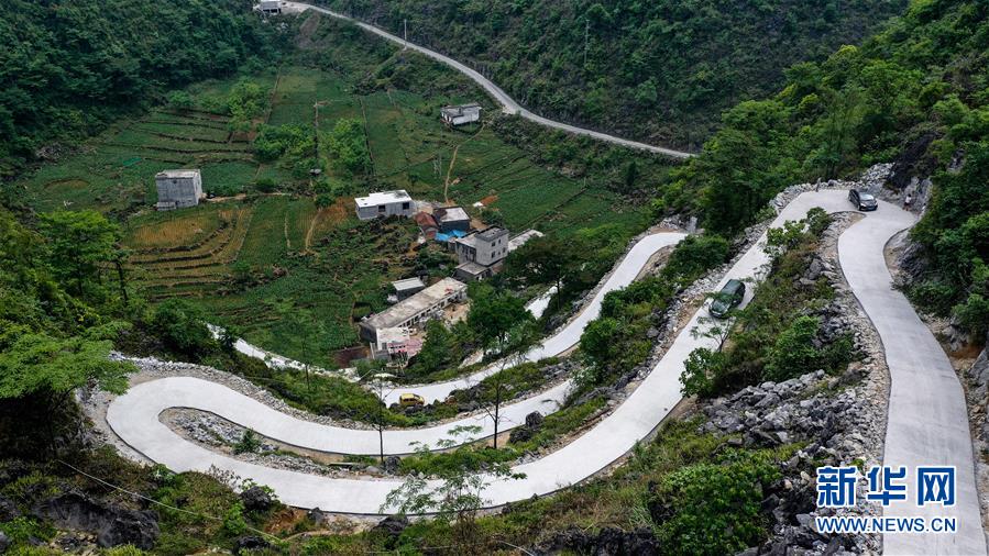 （新華全媒頭條&middot;圖文互動）（11）決戰千山萬弄間&mdash;&mdash;廣西&ldquo;極貧角落&rdquo;最后攻堅記