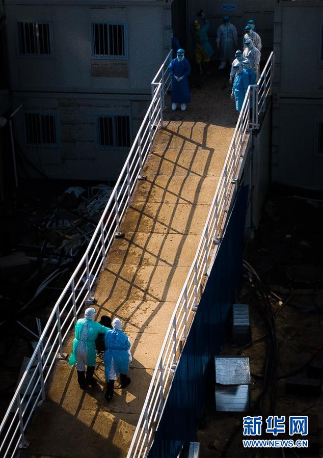 （新華全媒頭條&middot;圖文互動）（15）偉大旗幟引領歷史巨變&mdash;&mdash;習近平新時代中國特色社會主義思想指引&ldquo;十三五&rdquo;經濟社會發展述評