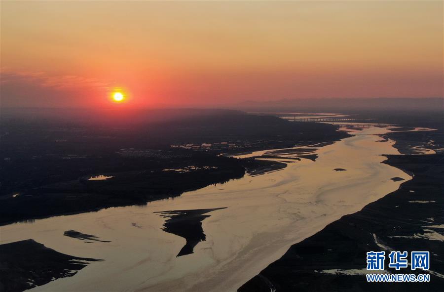 (新華全媒頭條·圖文互動)(17)從“四亂”突出到生態修復 黃河漸成中原“綠飄帶”