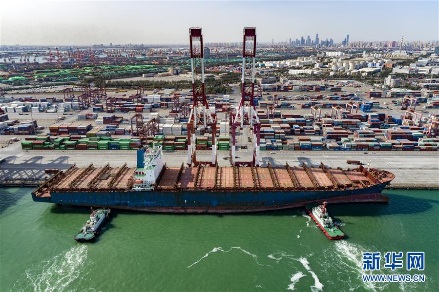 （新華全媒頭條&middot;圖文互動）（7）歷史交匯點上的宏偉藍圖 &mdash;&mdash;《中共中央關(guān)于制定國民經(jīng)濟和社會發(fā)展第十四個五年規(guī)劃和二〇三五年遠景目標的建議》誕生記