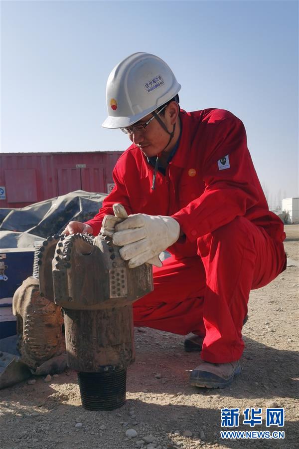 (青春的夢想 青春的奮斗·圖文互動)(3)年輕,就要無悔擔當——青春在奉獻中閃光