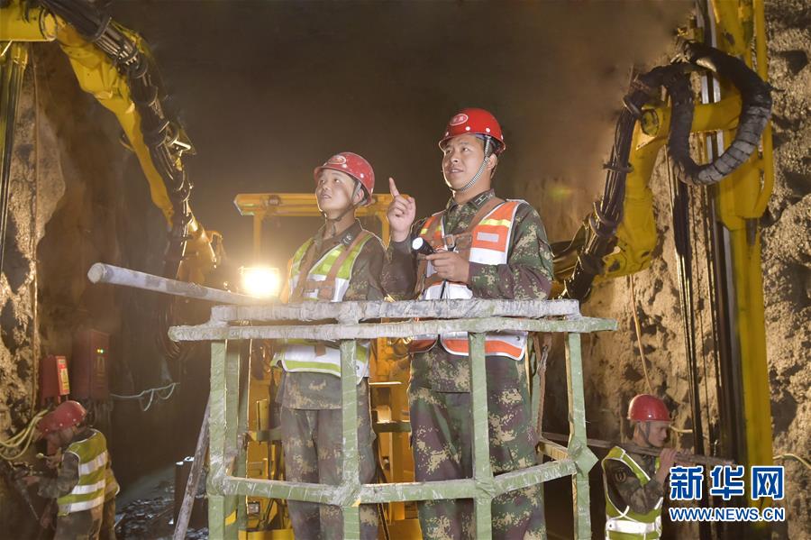 （代表委員履職&middot;圖文互動）（1）把創新成果融入國防工程建設&mdash;&mdash;全國人大代表沙子呷履職記