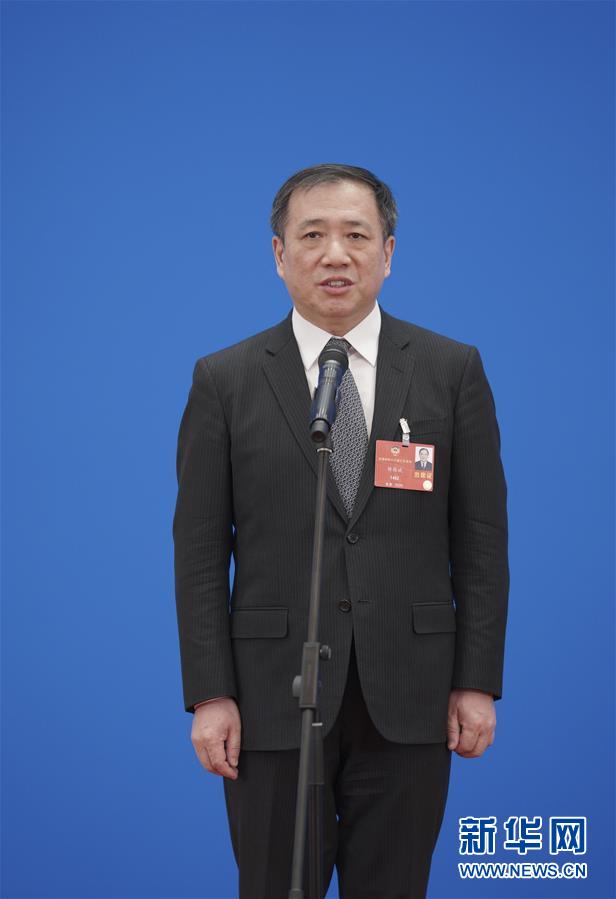 （兩會&middot;政協開幕）（5）接受采訪
