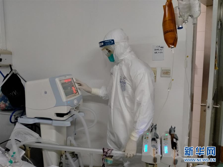 （在習(xí)近平新時(shí)代中國(guó)特色社會(huì)主義思想指引下&mdash;&mdash;新時(shí)代新作為新篇章&middot;習(xí)近平總書(shū)記關(guān)切事&middot;圖文互動(dòng)）（2）青春的顏色是什么？