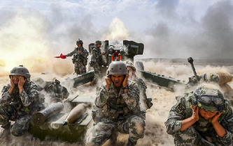 &ldquo;火力-2017&middot;青銅峽&rdquo; 站在怒吼的火炮背后有多震撼？