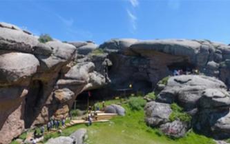 中國考古重大發現&ldquo;通天洞&rdquo;成新疆熱門旅游目的地