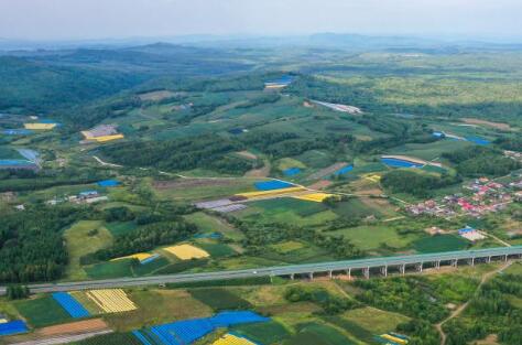 長白山下生態縣：倚綠生金，以景換銀
