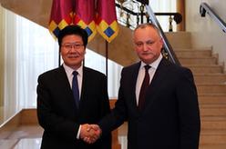 摩爾多瓦總統(tǒng)多東、總理菲利普會(huì)見張春賢