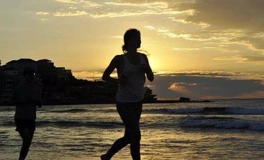 打好心理防疫戰(zhàn)，從堅持運(yùn)動做起！