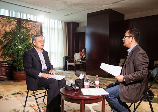 充分調(diào)動(dòng)信貸、債券、股權(quán)、理財(cái)、信托、保險(xiǎn)等各類金融資源