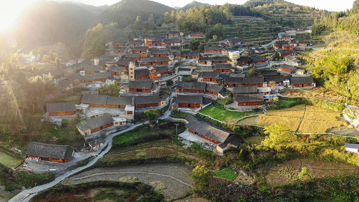 從取得決定性成就到奪取全面勝利&mdash;&mdash;從全國兩會看決戰決勝脫貧攻堅